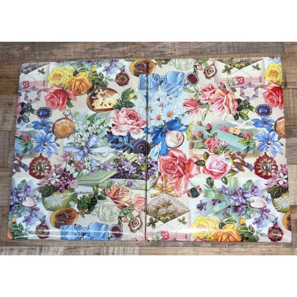 Floral Stationery Gift Box With 30 Blank Floral Cards & Matching Envelopes